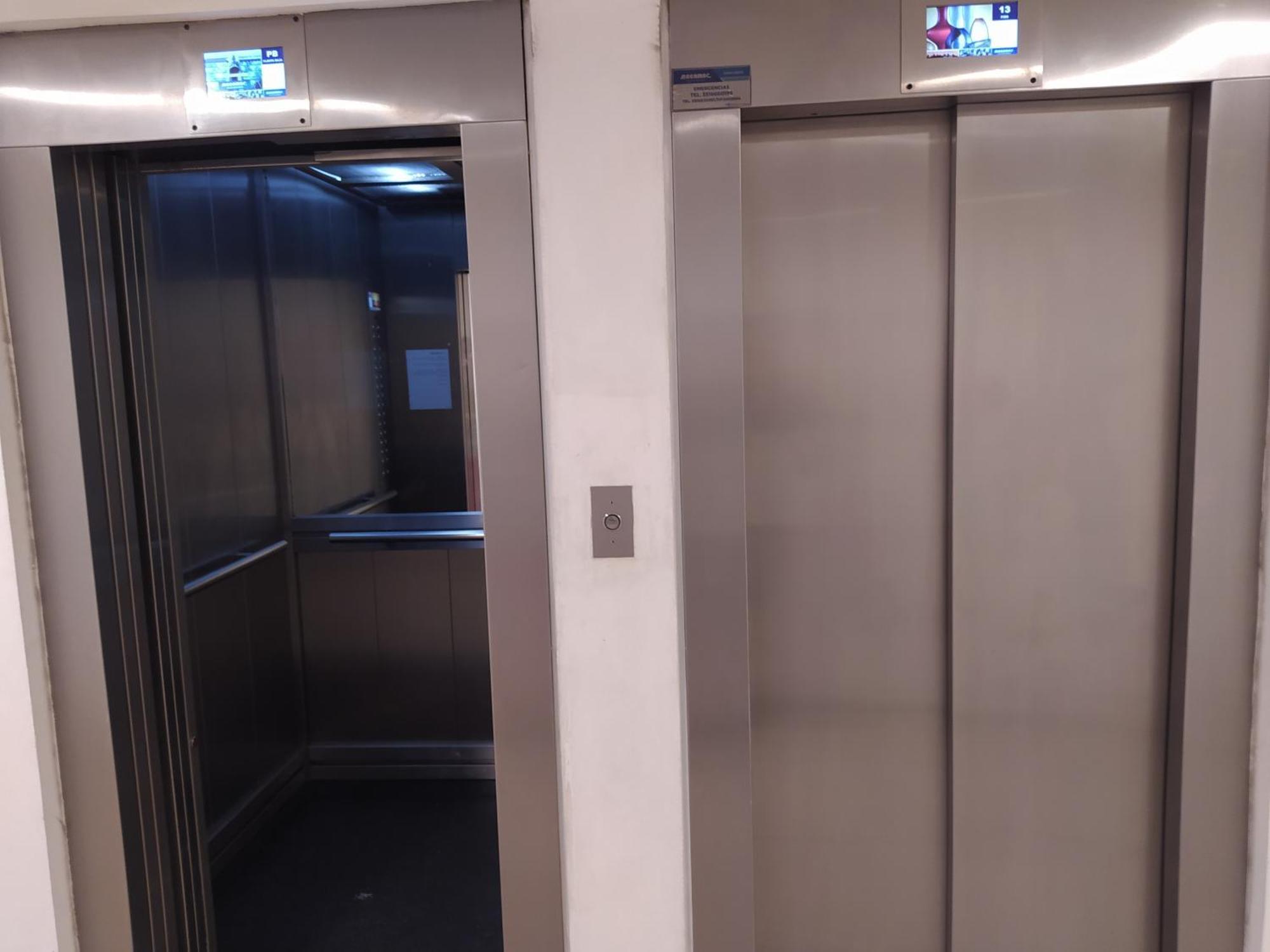 Costanera 3 2 Cocheras Estamos A 800 Metros Del Centro Apartamento